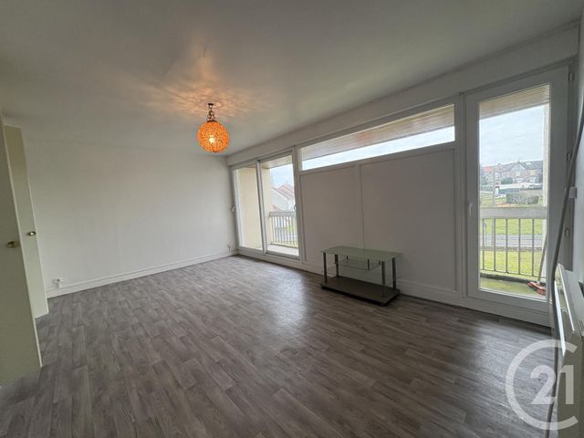 Appartement T3 à louer - 4 pièces - 70.0 m2 - ST QUENTIN - 02 - PICARDIE - Century 21 Faubourg D'Isle